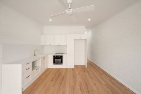 3/7 McNaughton Street, - Photo 3