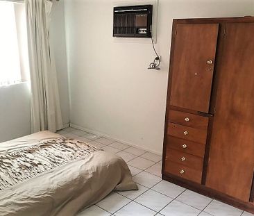 Fully Furnished Detached Self Contained Granny Flat - Photo 2