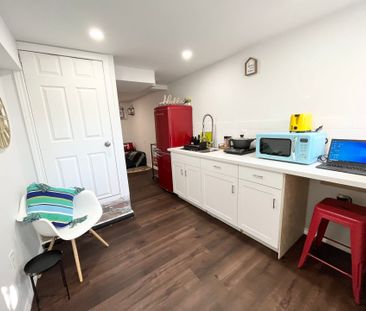 For Lease - 26 Leyton Avenue Unit# Lower, Toronto, Ontario - Photo 6