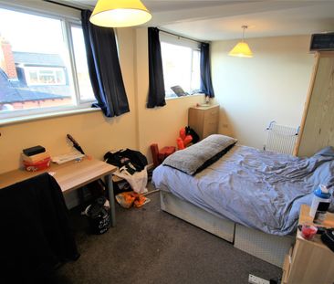 5 bedroom semi-detached house to rent - Photo 5