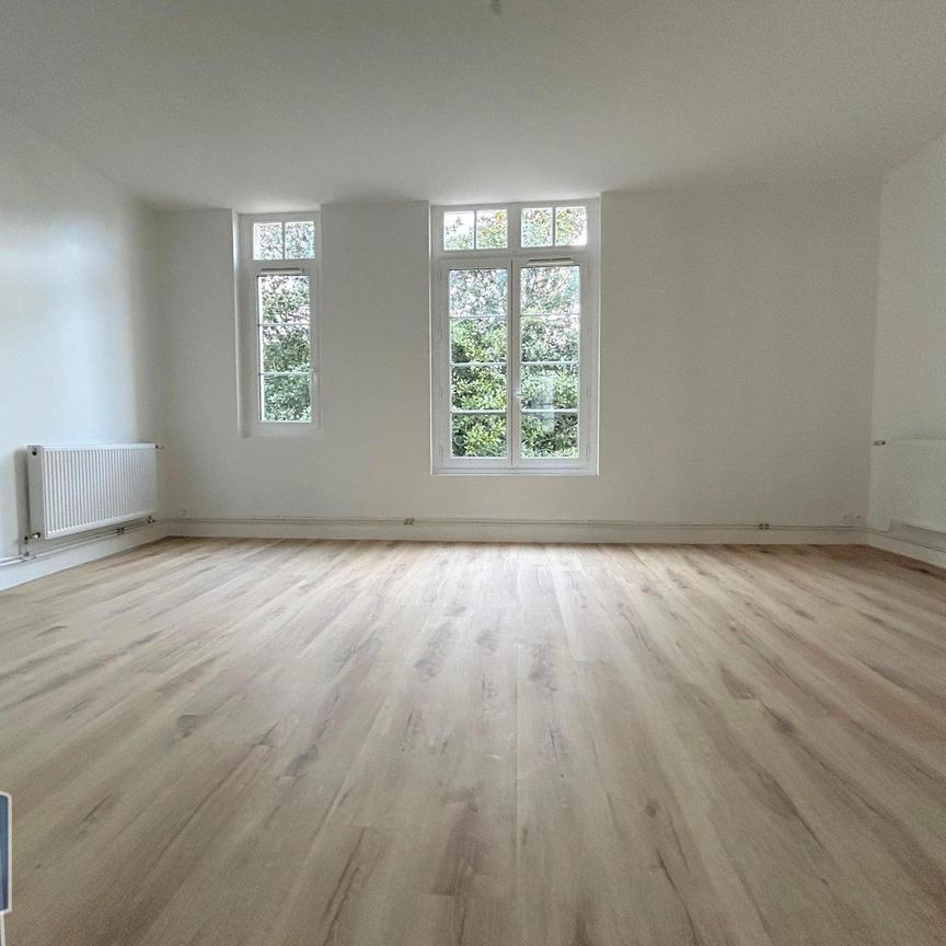 Location Appartement 1 pièce 41m² TOURS 37000 - Photo 1