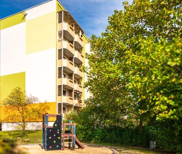 Albert-Funk-Straße 122 - Photo 2