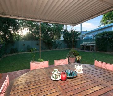 Spacious Family Home - Photo 4
