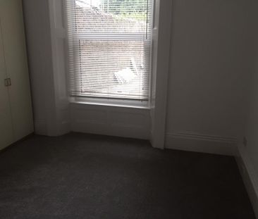 1 bedroom ground floor flat to rent - Photo 1