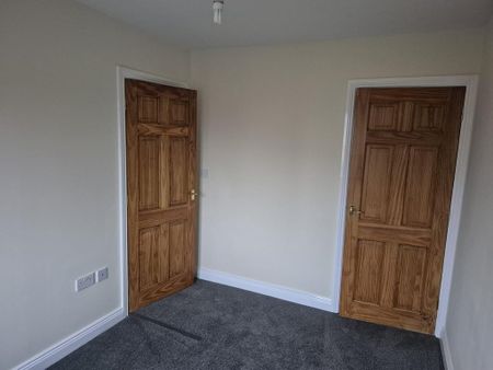 3 bedroom link detached house to rent - Photo 5
