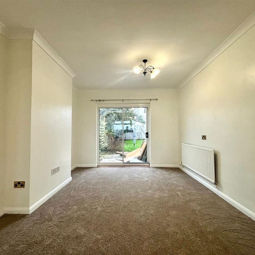 3 bedroom house - semi-detached - Photo 1