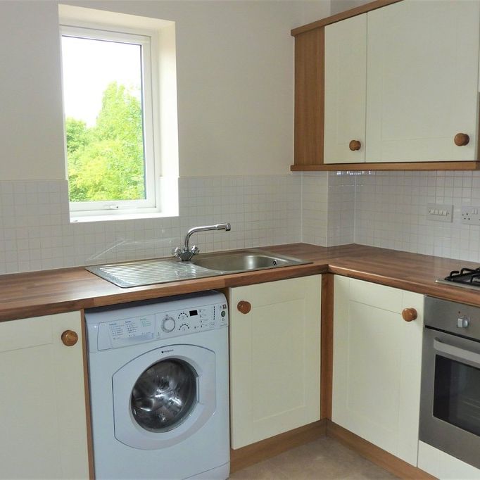 2 bedroom apartment to let - Photo 1
