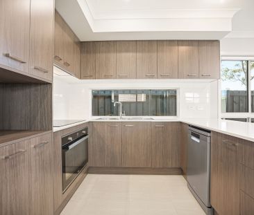 Contemporary Comfort in a Connected Box Hill Setting - Photo 3