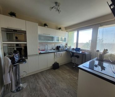 Location Appartement 4 pièces 88m² LYS LEZ LANNOY 59390 - Photo 6