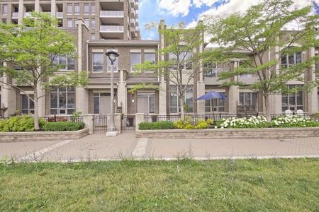 For Lease - 388 Prince Of Wales Drive Unit# TH 107, Mississauga, Ontario - Photo 4