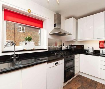 Carlisle Close, Kingston Upon Thames, KT2 - Photo 2