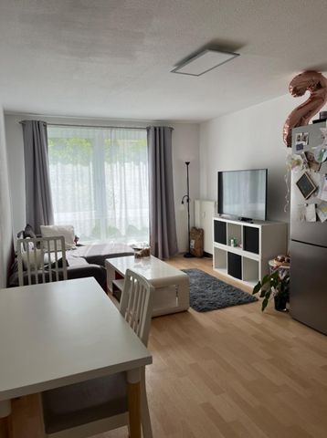 In idealer Lage zur Innenstadt, UKGM & Bahnhof: Helle, wirklich schöne 2 Zimmer-Wohnung, Liebigstr. 25, Gießen - Photo 3