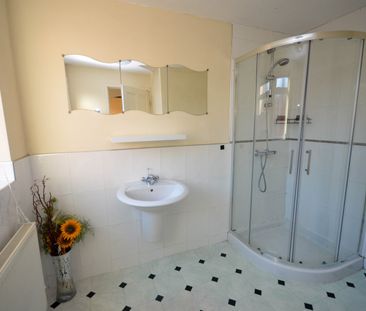 2 bed flat to rent in Front Street, East Boldon, NE36 - Photo 6