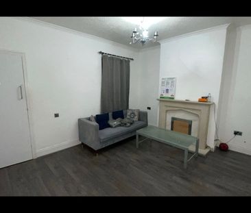 Room in a Shared House, Warren Road, B8 - Photo 1