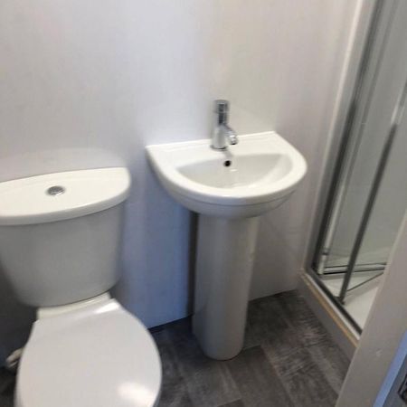 1 bedroom apartment to rent - Photo 4