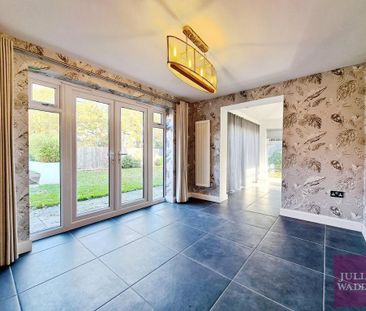 4 bedroom detached house to rent - Photo 2