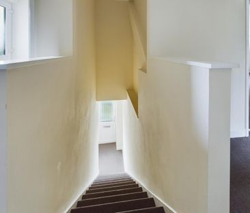 2 bedroom maisonette to rent - Photo 6