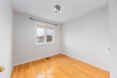 For Lease - 17 Oceanview Street, Richmond Hill, Ontario - Photo 3