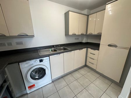 Marchant Close, NW7 2GA, Edgware - Photo 3