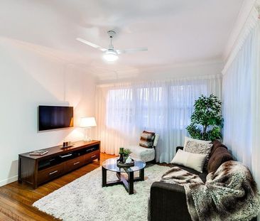 23 Newcastle Street, Fairfield QLD 4103 - House For Rent - $750 | D... - Photo 1