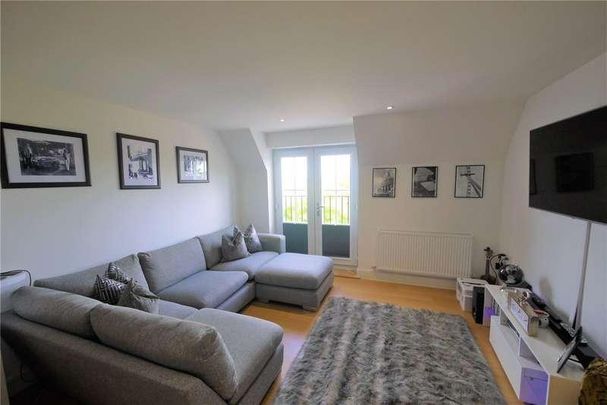 Luke Court, William Hunter Way, Brentwood, CM14 - Photo 1