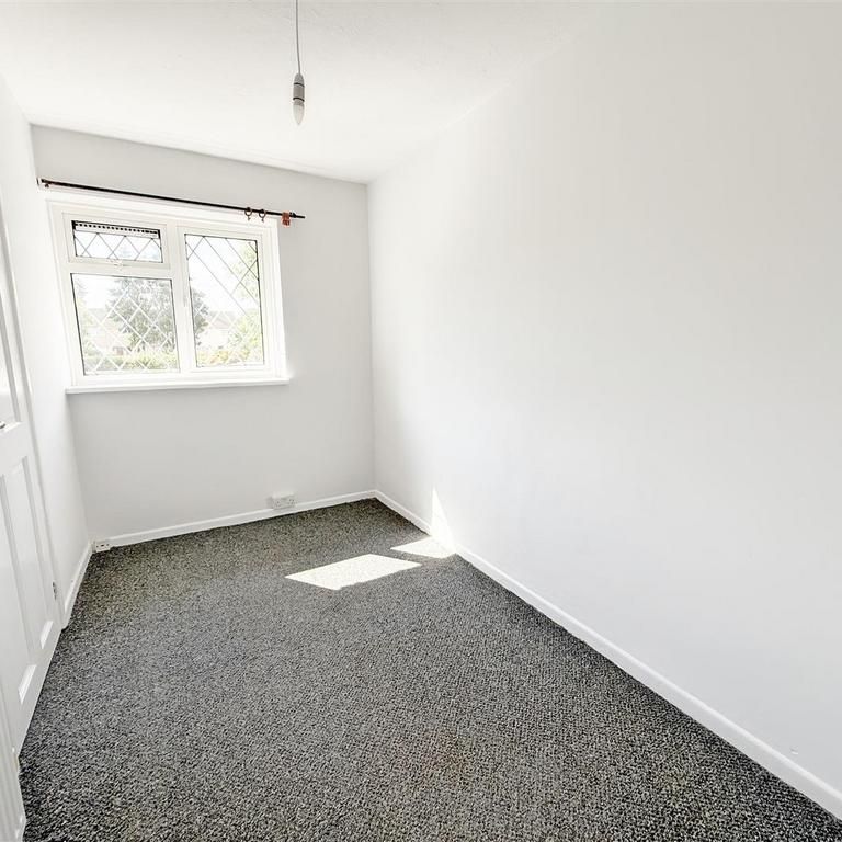 3 bedroom end of terrace house to rent - Photo 1