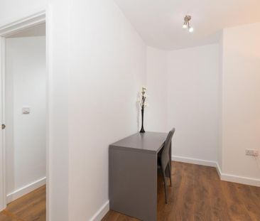 2 bedroom apartment to rent - Photo 3