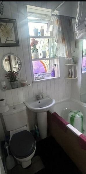 Room in a Shared House, Cinderford Way, BR1 - Photo 1