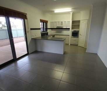 13A Corboys Place, 6722, South Hedland Wa - Photo 3