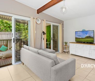 7 BLACKBUTT ST - Photo 1