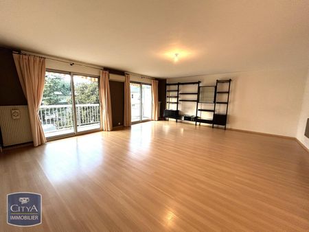 Location Appartement 4 pièces 112m² CHAMBERY 73000 - Photo 3