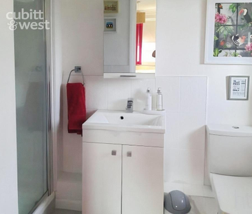 1 bedroom ground floor flat to rent - Photo 3