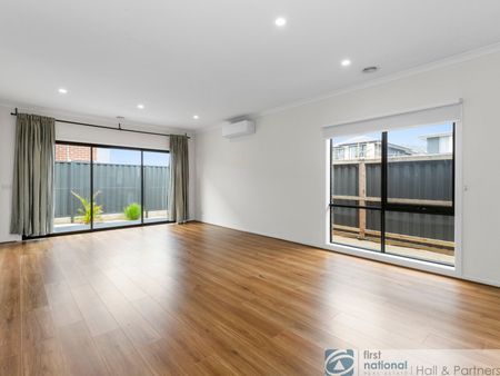 82 Fairground Promenade, Berwick - Photo 3