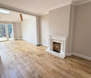 4 bedroom semi-detached house to rent - Photo 3