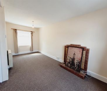 2 Bedroom Flat to Rent in Montagu Street, Kettering, Northants, NN16 - Photo 4