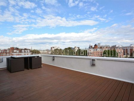 Large two bedroom, two bathroom apartment with a terrace set within a portered block moments St. John's Wood High Street - Photo 5