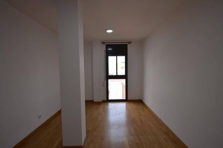 4 bedroom luxury penthouse for rent in Vilanova i la Geltrú, Catalonia - Photo 2