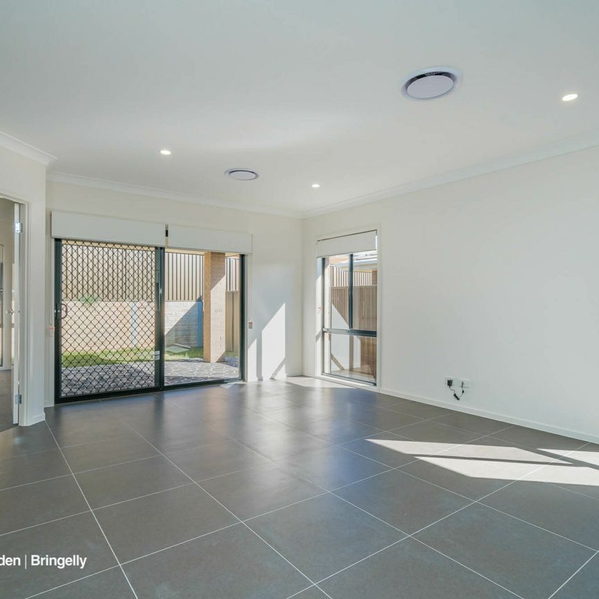 9 Willunga Street, Gledswood Hills - Photo 1