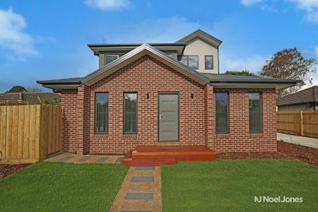 1/6 Esther Crescent, MOOROOLBARK - Photo 4