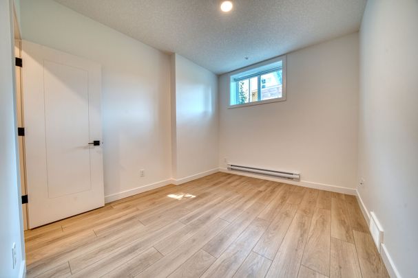 2925 12 Avenue Southwest, Calgary - Photo 1