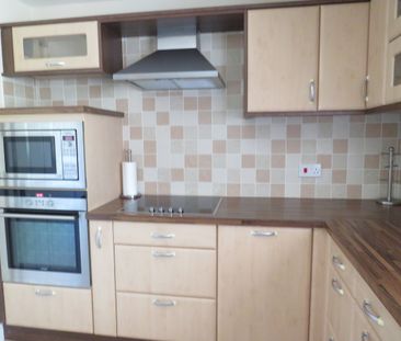 Ella Park, Hull, Anlaby - Photo 2