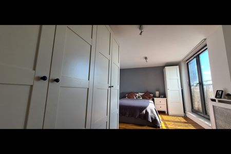 2 Bed Penthouse, Bramley Crescent, IG2 - Photo 4