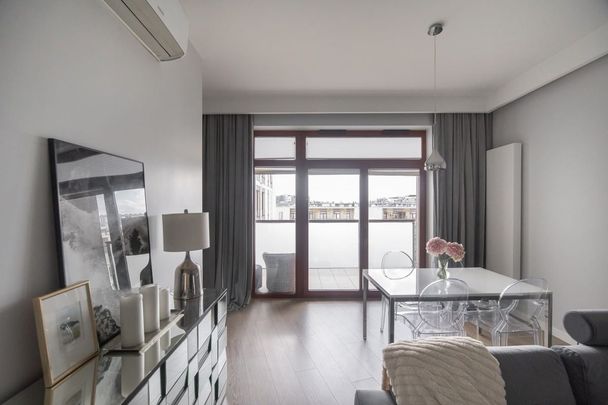 Dwustronne w sercu Żoliborza z garderobą i parking 92 m² - Фото 1