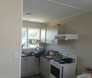 Handy and Convenient - Photo 4