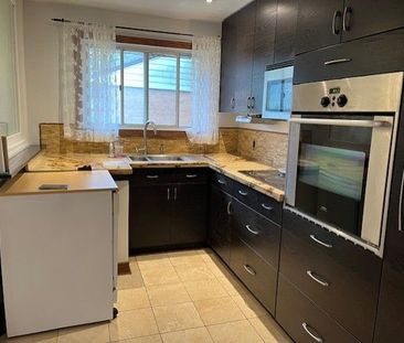 For Lease - 368 Bent Crescent Unit# Main, Richmond Hill, Ontario - Photo 1