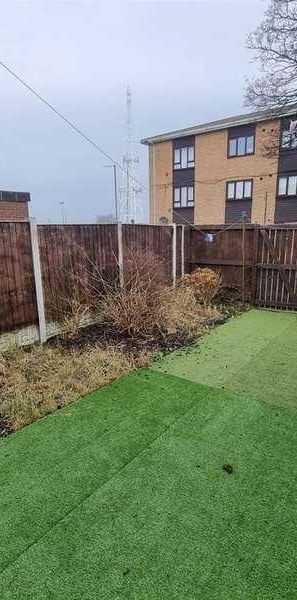 Norfolk Close, Bootle, L20 - Photo 1