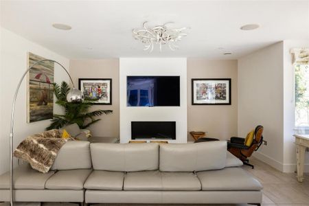 6 bedroom detached house to rent - Photo 4