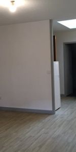 A LOUER - STUDIO AU CENTRE VILLE DE SALLANCHES - Photo 3