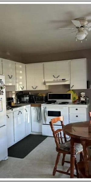 4 1/2 à Louer - RÉNO EN COURS - Photo 1