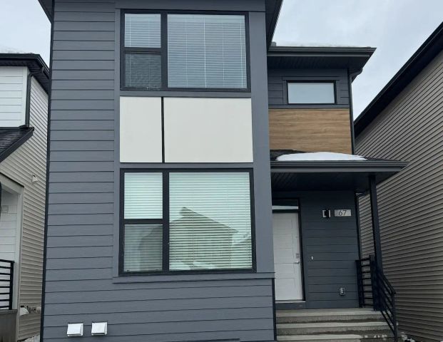 4-bed, garage, A/C, built in 2024 for family living, — 4 Bedrooms House - Photo 1